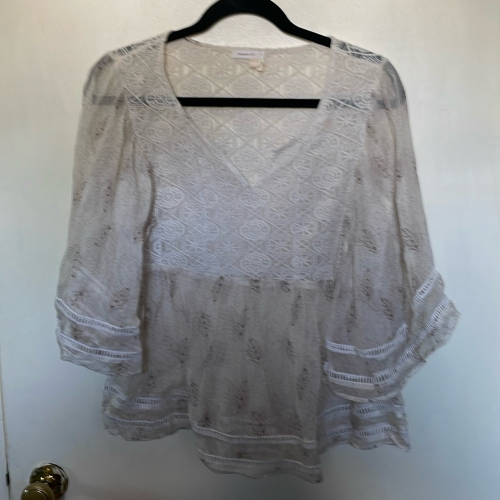 Meadow Rue Anthropologie Ladies blouse. Light and flowy. Small. Like new